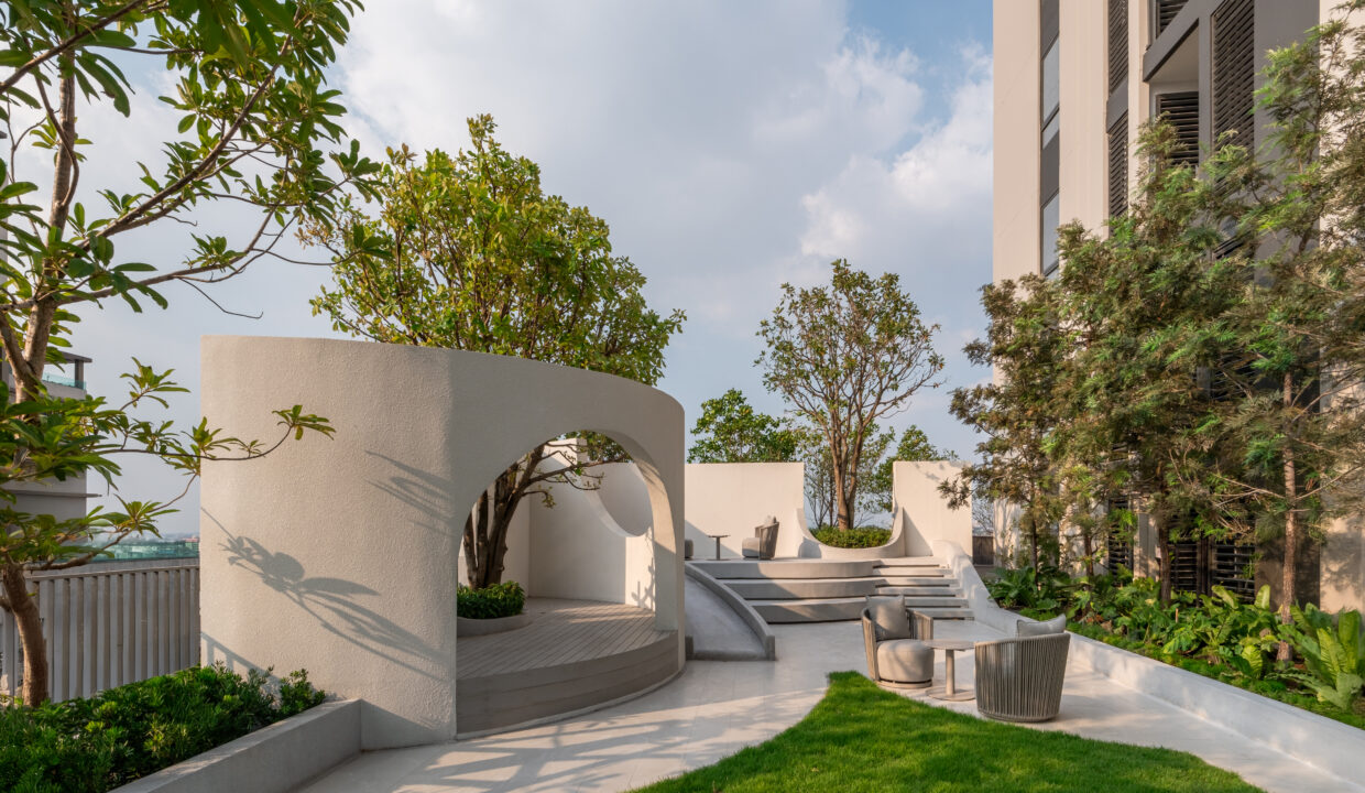 Reference Sathorn - Wongwianyai 37