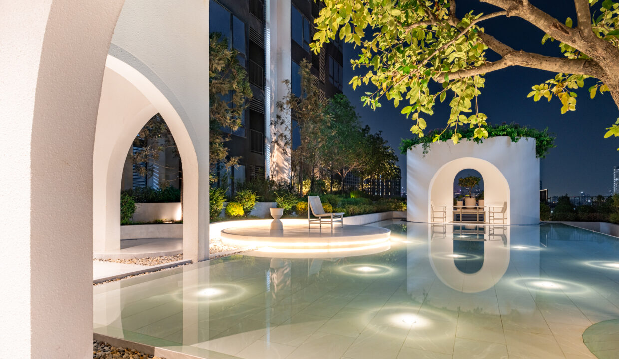 Reference Sathorn - Wongwianyai 50